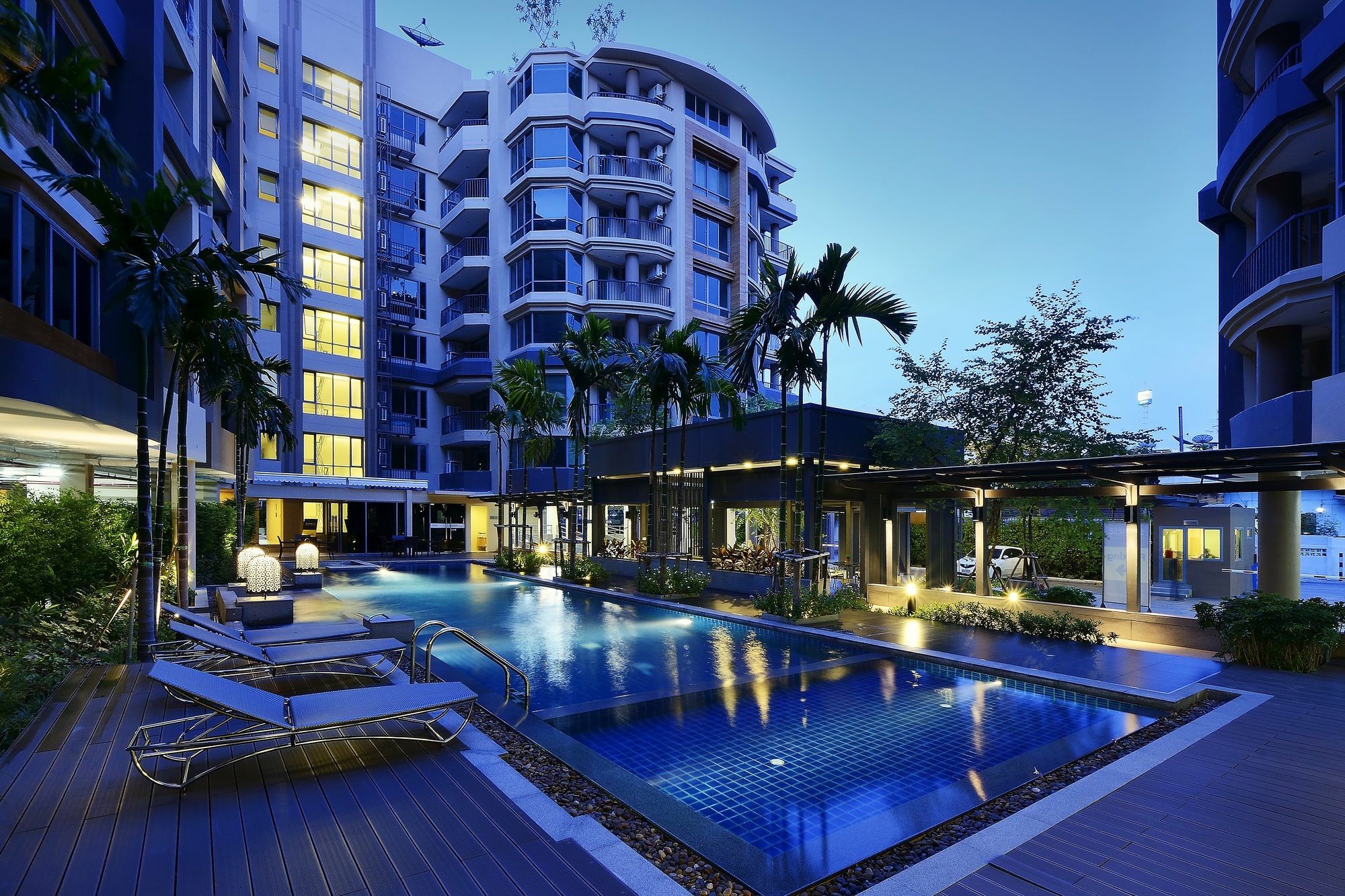 Roomme Hospitality Nang Linchee Branch Bangkok Eksteriør billede